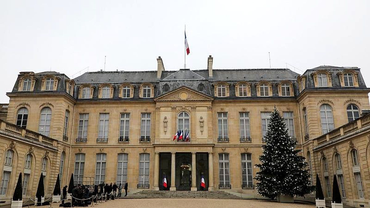 Fransızların yüzde 71\'i Elysee\'de bir kadın lider istiyor, dörtte üçü Müslüman cumhurbaşkanına karşı