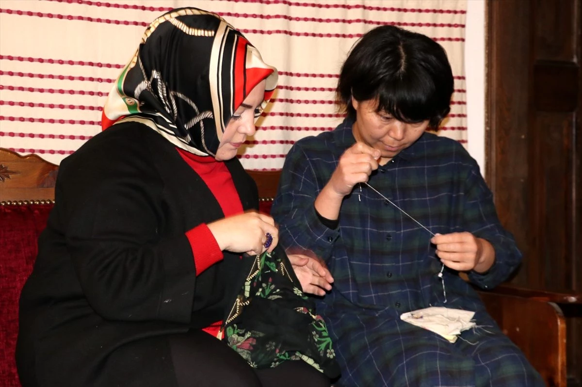 Japon kadınlar Kastamonu\'nun iğne oyasını ülkelerinde tanıtacak