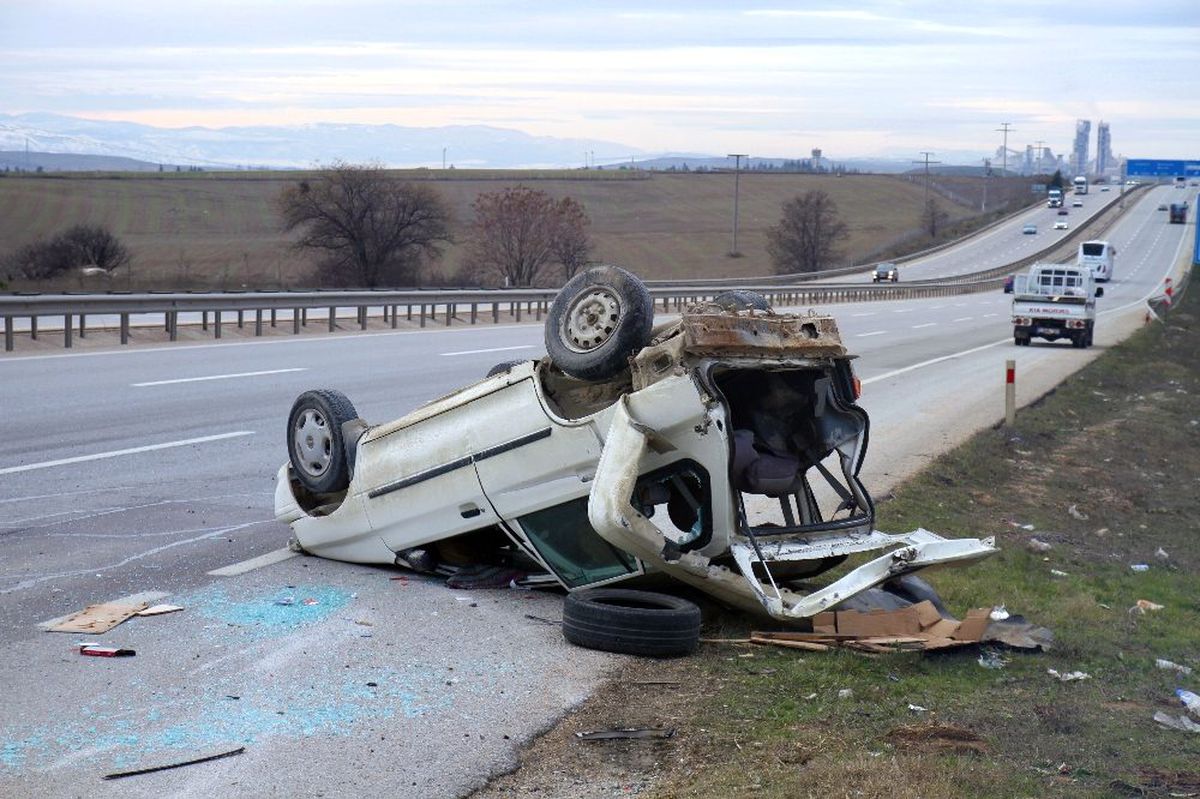 Kendini unuttu otomobilinin derdine düştü