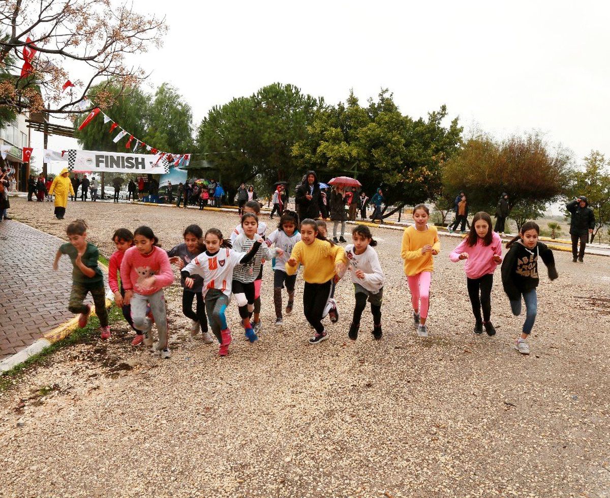 Kurtuluş Kupası Kros Yarışları yapıldı