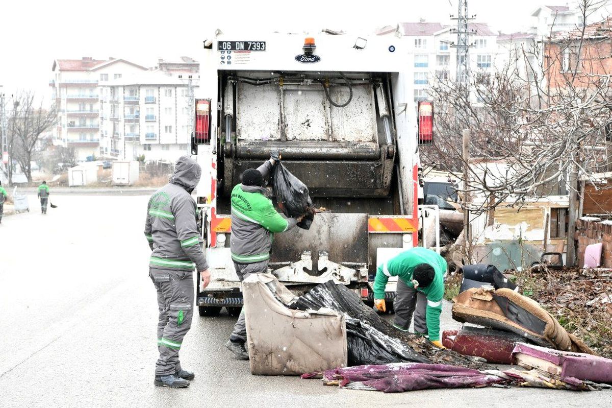 Mamak\'ta temizlik çalışmaları devam ediyor