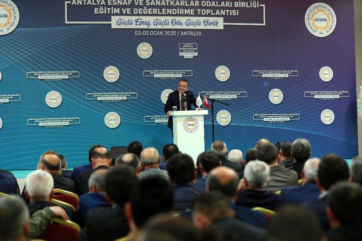 Muhittin Böcek, AESOB\'un toplantısına katıldı