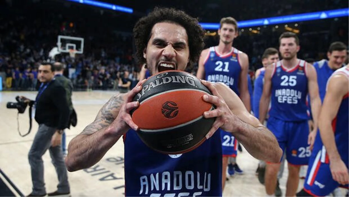 Hidayet Türkoğlu\'ndan Shane Larkin açıklaması!