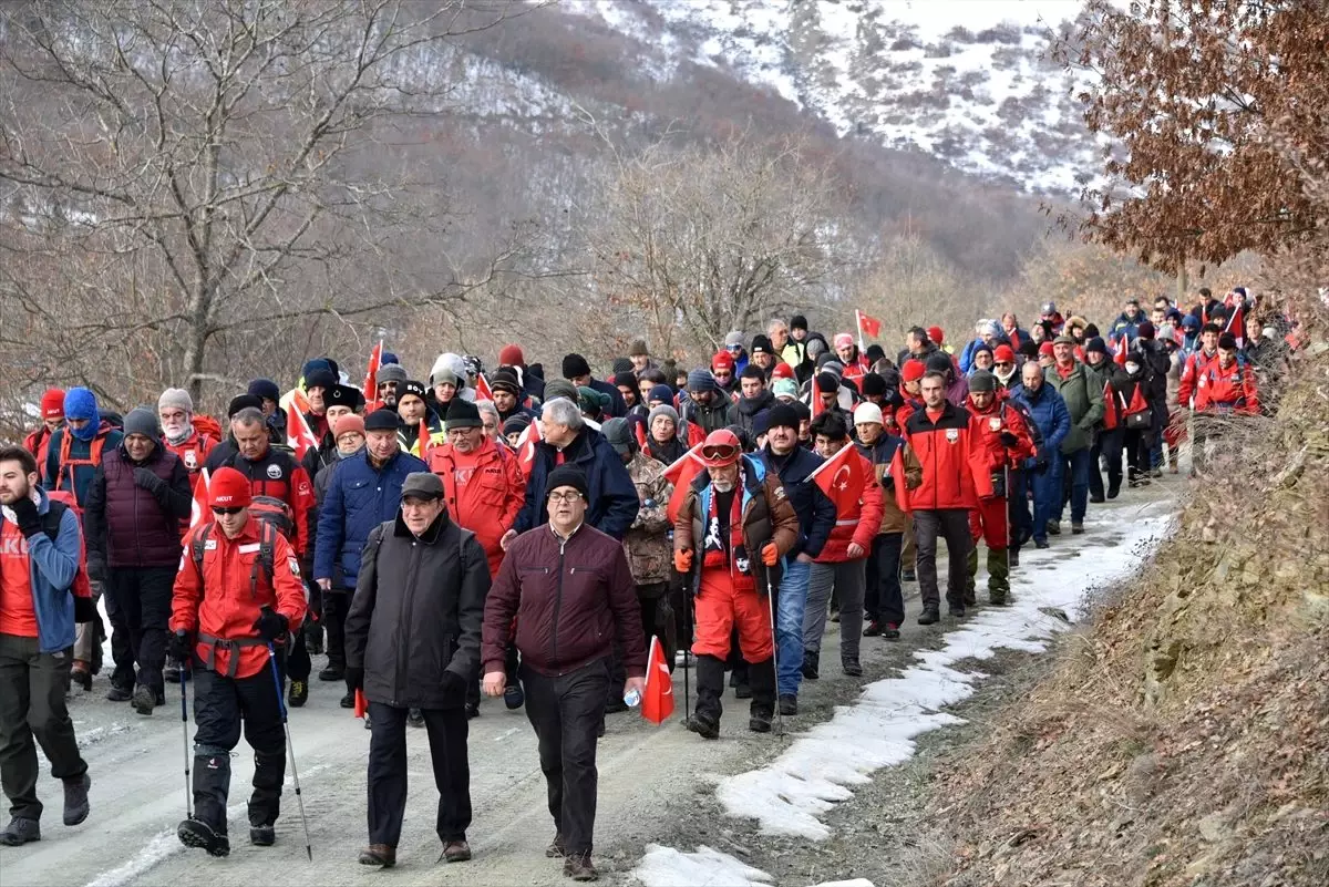 1. İnönü Zaferi\'nin 99\'uncu yılında Metristepe\'ye yürüdüler