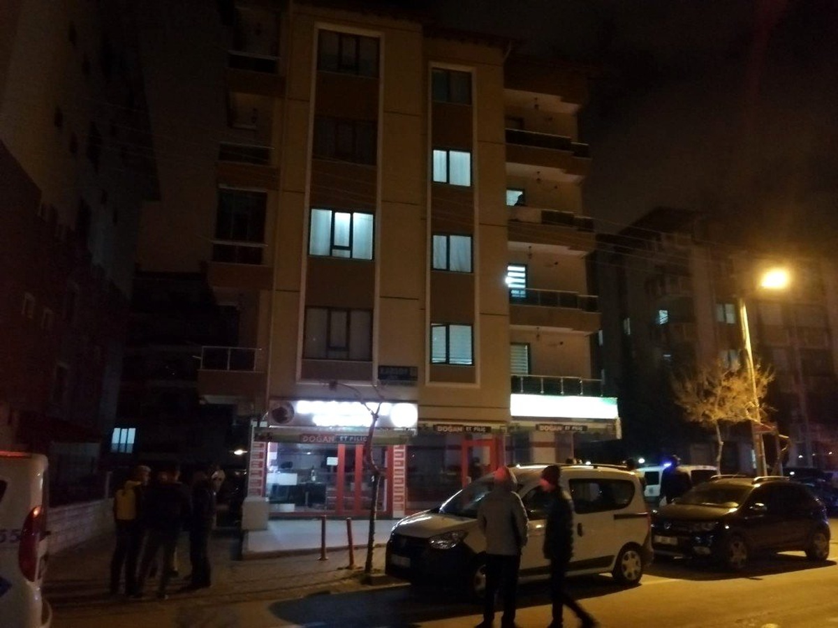 Ailesiyle tartıştı, kendini piknik tüpüyle odaya kapatarak ölmek istedi