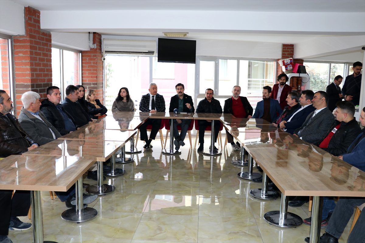 AK Parti Grup Başkanvekili Özkan, Denizli Berberler Odası yöneticileriyle bir araya geldi