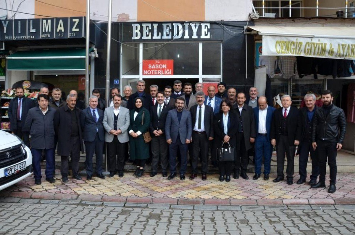 AK Parti Kocaeli Milletvekili Yaman Batman\'da partililerle bir araya geldi