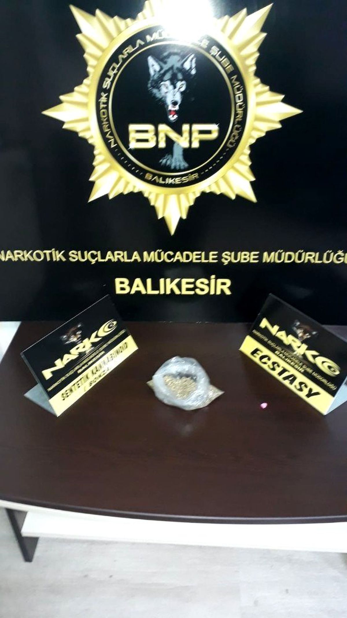 Balıkesir\'de uyuşturucu operasyonu: 10 gözaltı