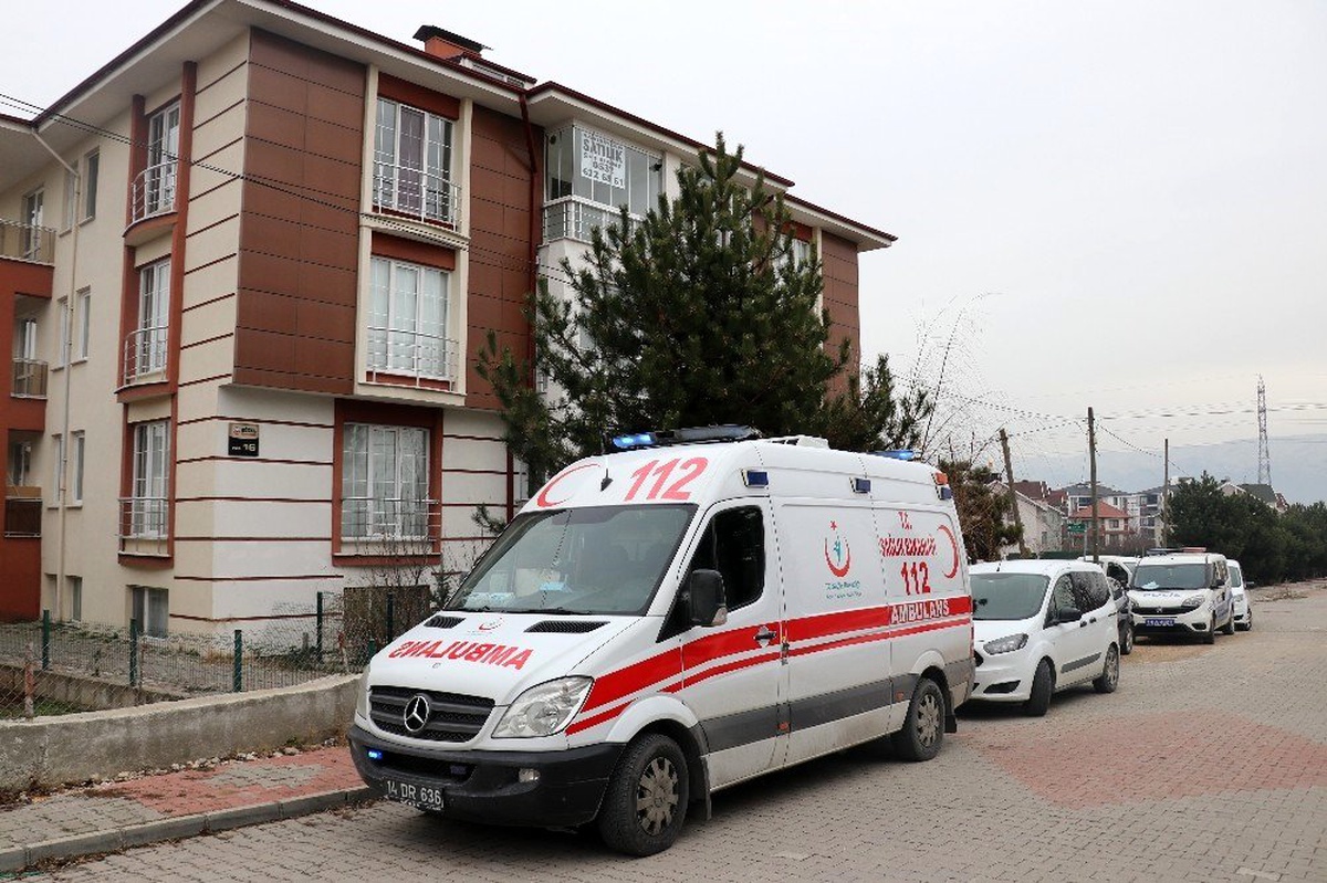 Bolu\'da üniversite öğrencisi genç kız intihar etti