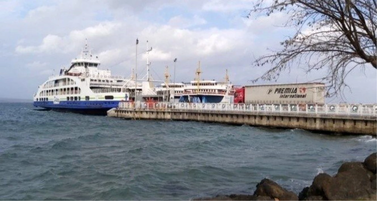 Çanakkale\'de bazı ada seferleri iptal edildi