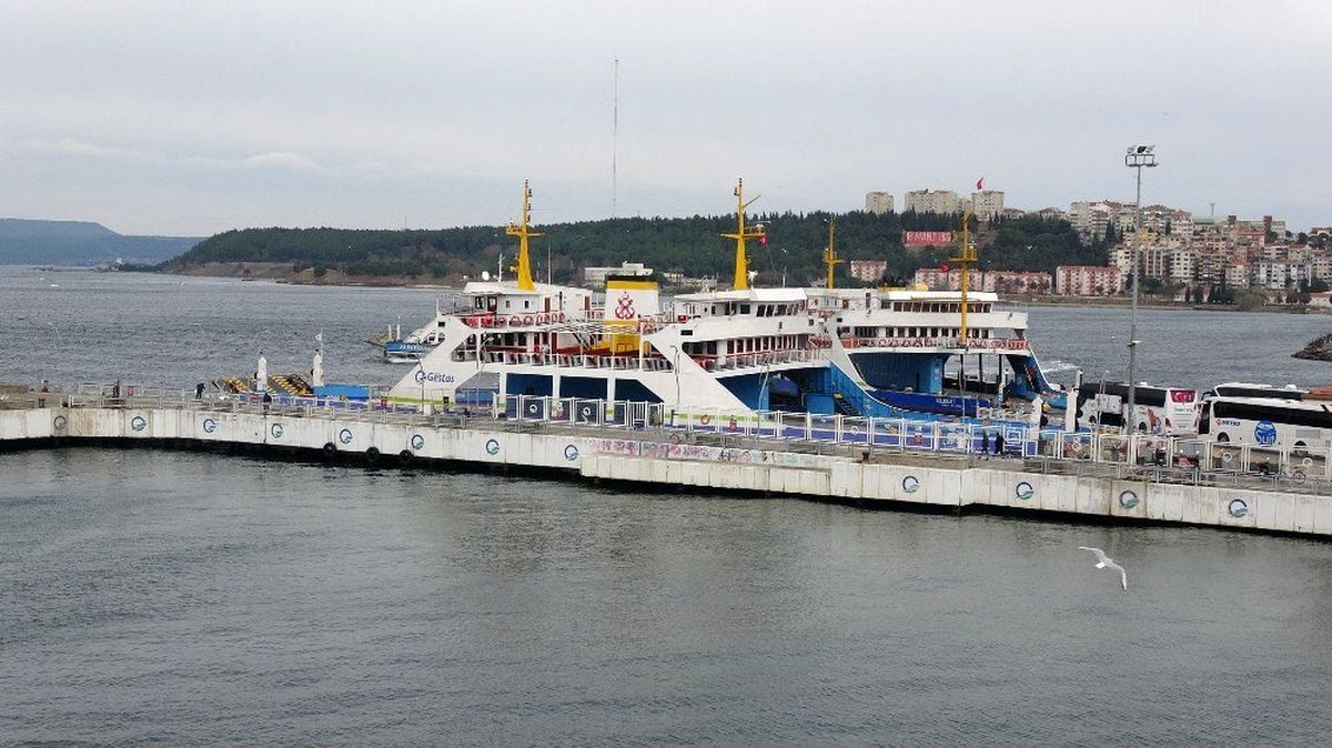 Çanakkale\'de Gökçeada ve Bozcaada seferlerine fırtına engeli