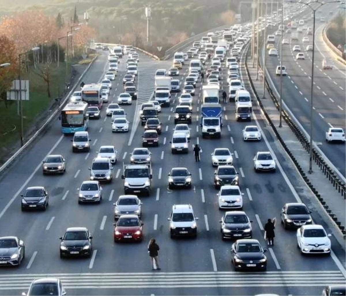 İstanbul\'un trafiği en çok onlara yarıyor; gelirleri yazın 6 bin liraya kadar çıkıyor