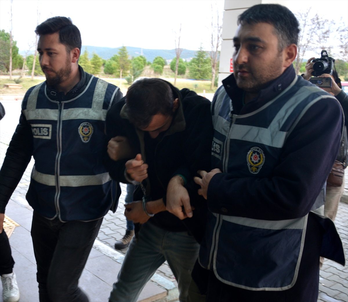 Kahramanmaraş\'ta hasta yakınlarının çantasını çalan şüpheli tutuklandı