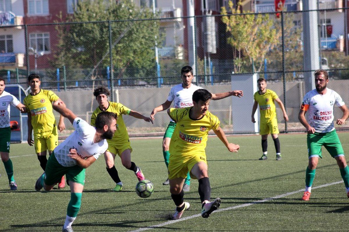 Kayseri 1.Amatör Küme\'de şampiyonluk heyecanı devam ediyor