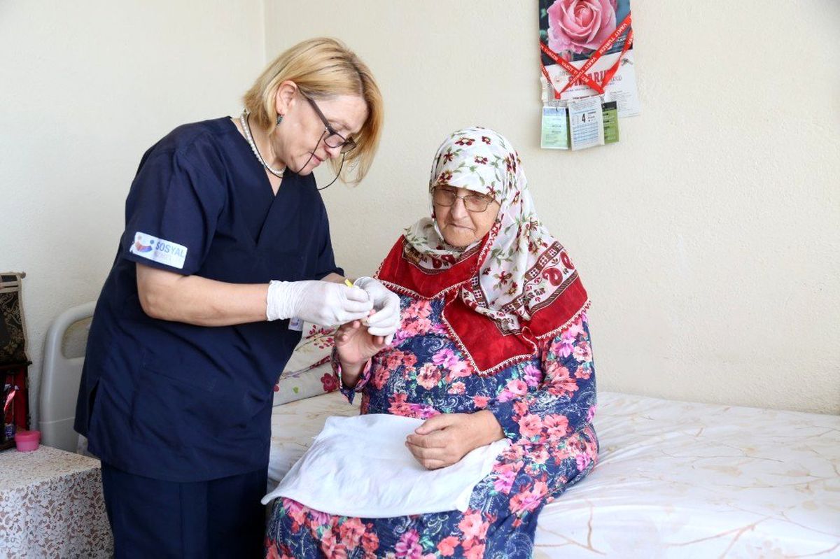 Kocaeli\'de bakıma muhtaç 2 bin 139 kişiye aile şefkati