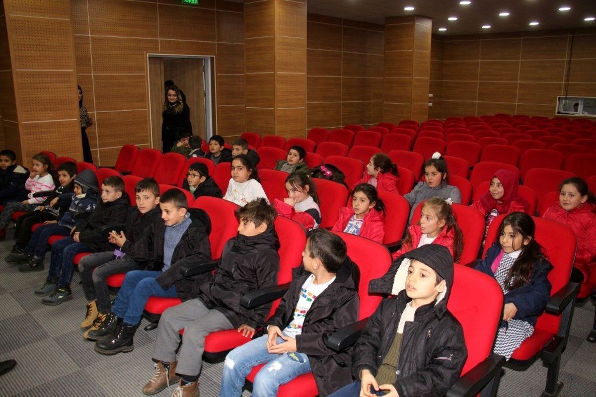 Köy çocukları sinema ile tanıştılar