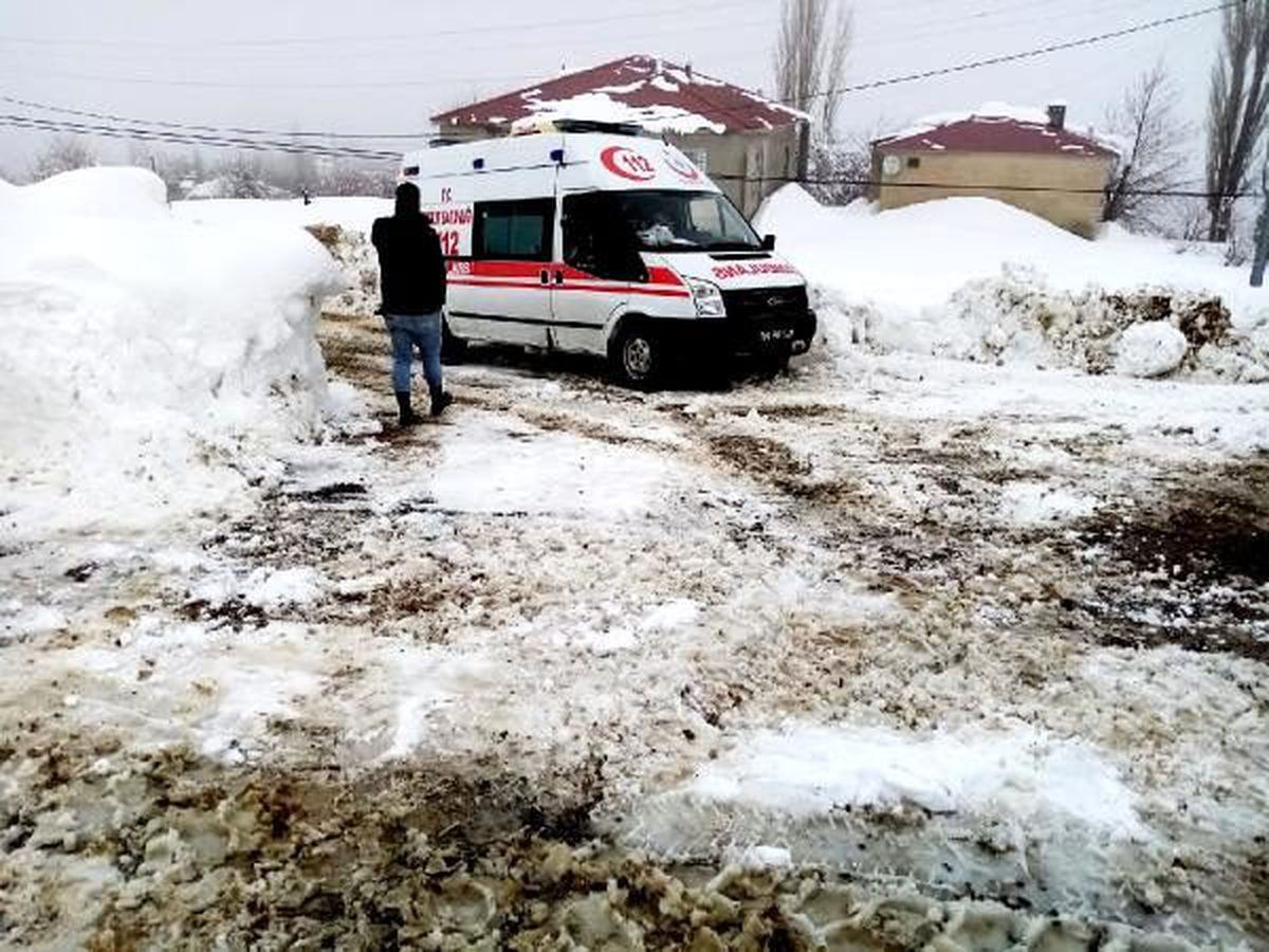 Malatya\'da 226 mahalle yolu ulaşıma kapandı