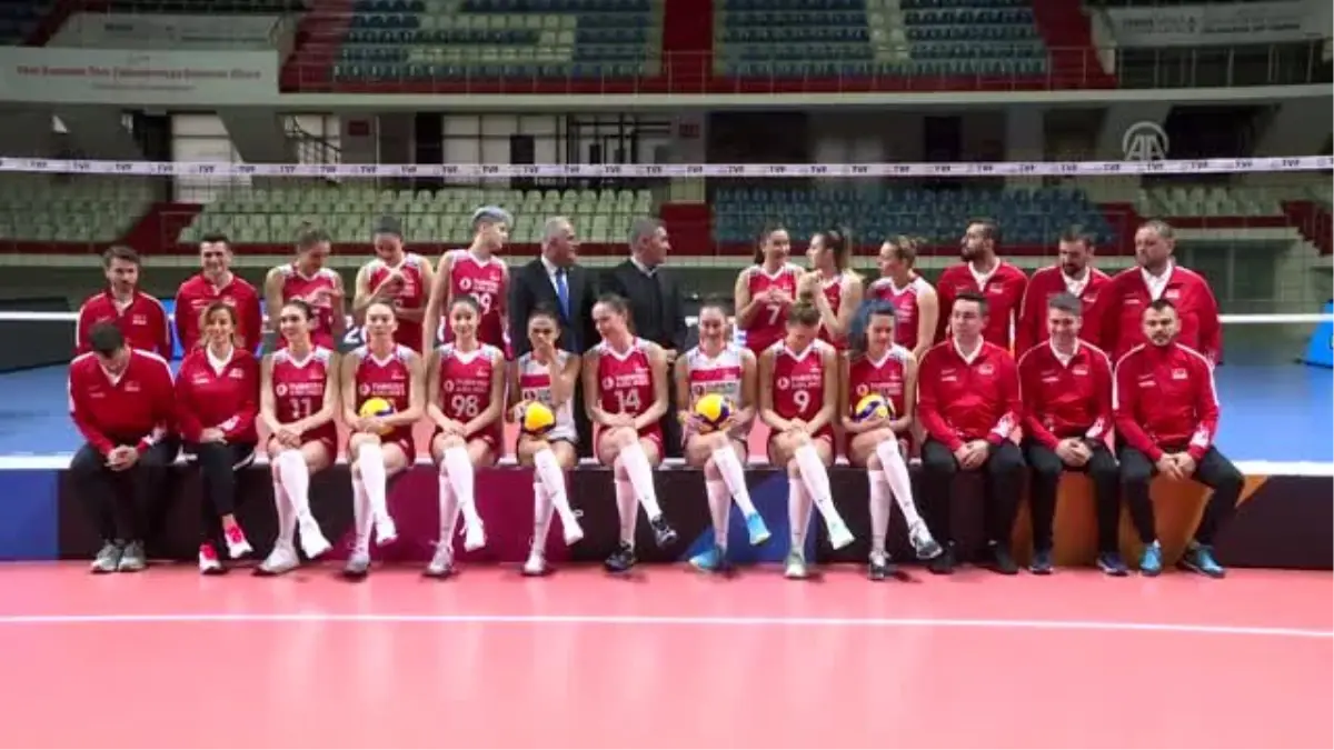 Milli voleybolcu Aslı Kalaç: "Tokyo 2020, rüyalarımı süslüyor"