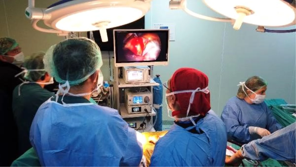 Sakarya Üniversitesi\'nde ilk defa endoskopik yöntemle kalp ameliyatı yapıldı