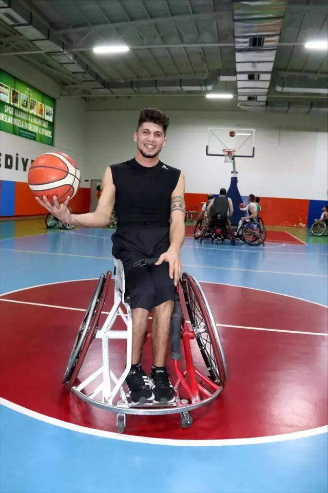 Tekerlekli sandalye basketbolu hayata bakışını değiştirdi