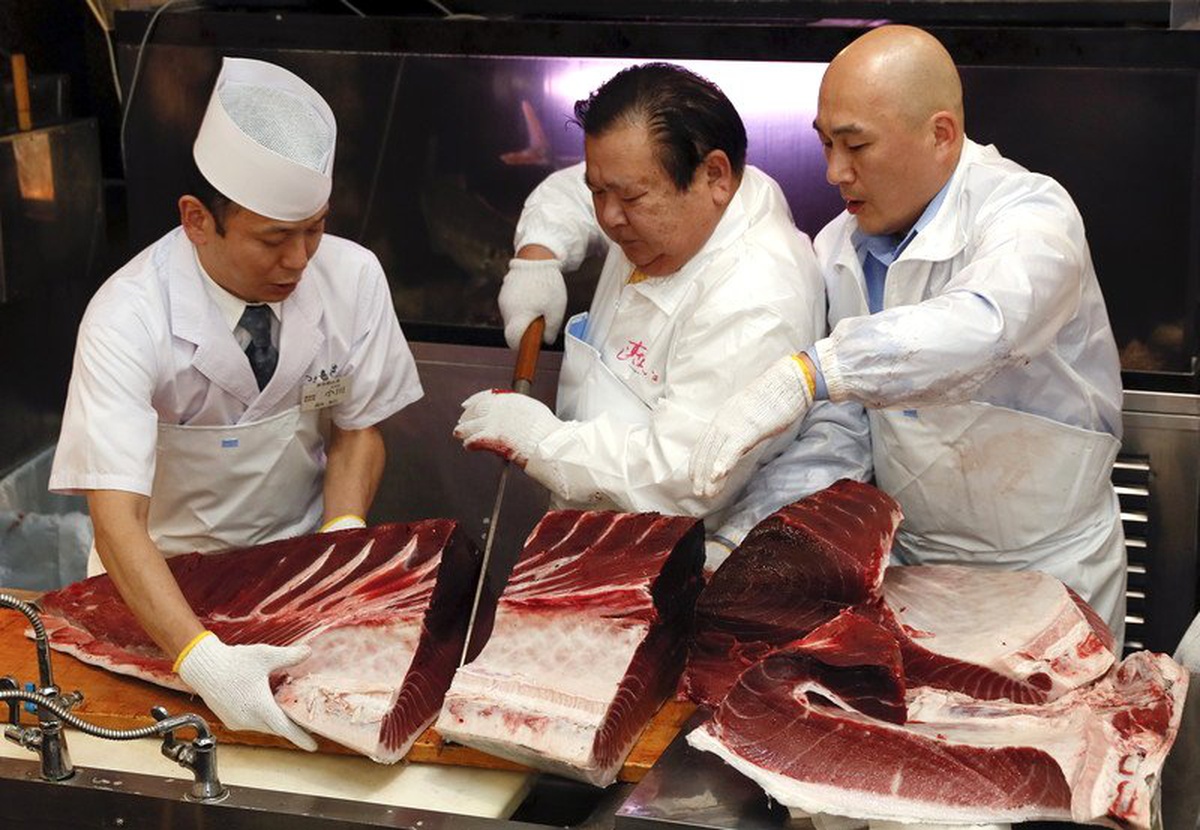 Tokyo\'da orkinos balığı 11 milyon liraya satıldı