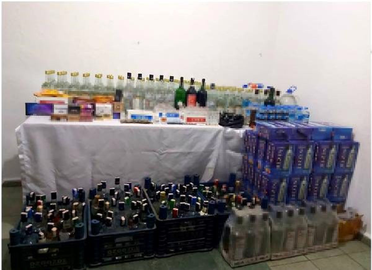 Balıkesir\'de kaçak alkol ve sigara operasyonu