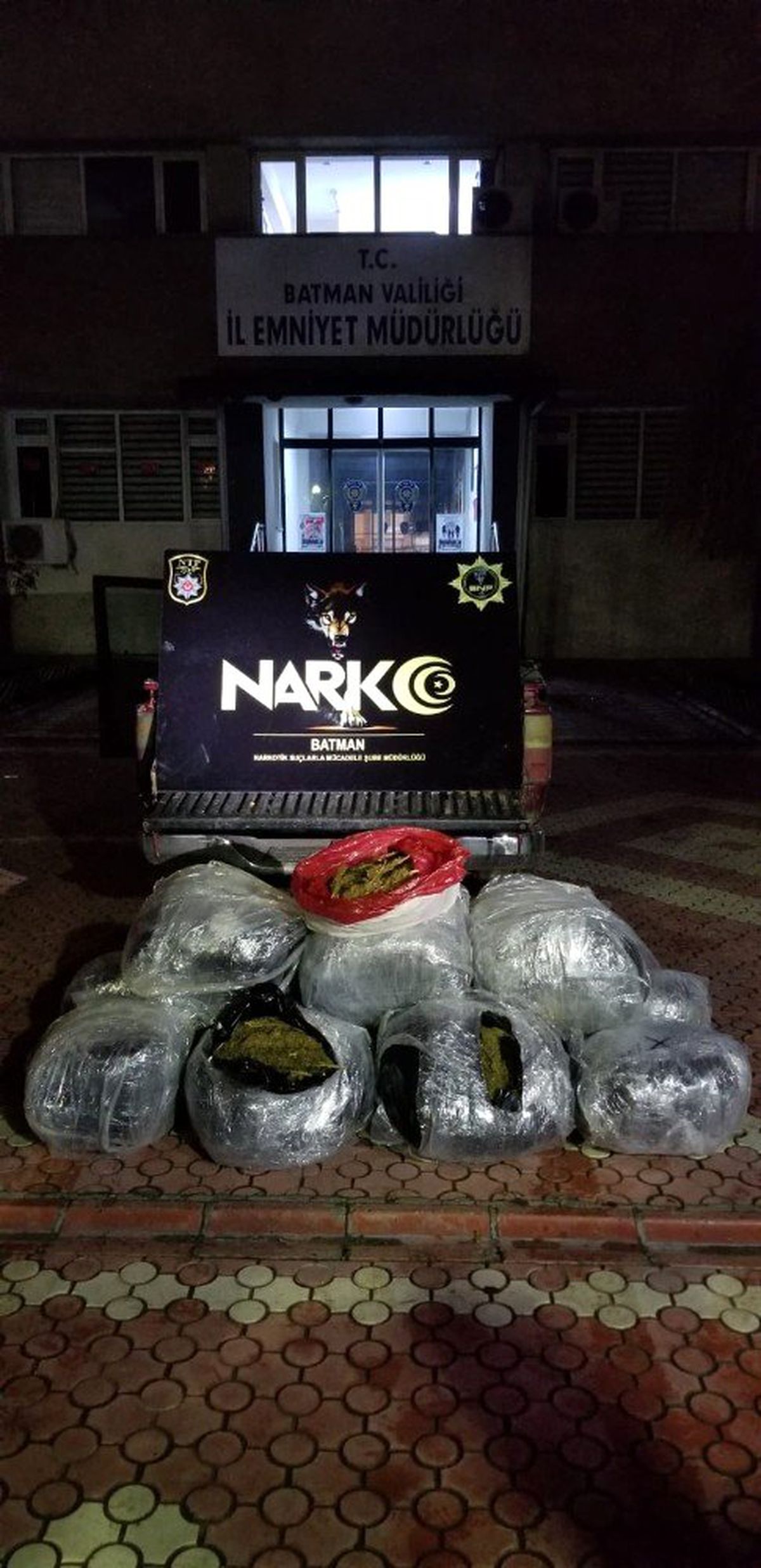 Batman\'da 110 kilogram esrar ele geçirildi