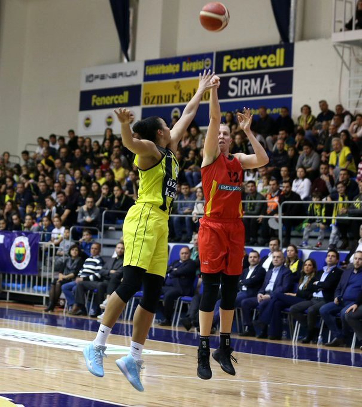 Bellona Kayseri\'nin kupadaki rakibi Fenerbahçe oldu