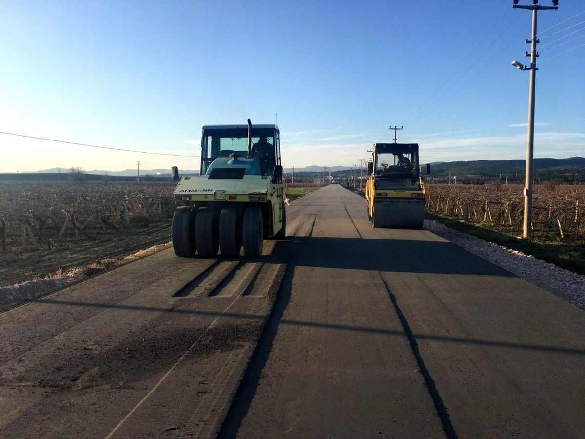 Beton yol uygulaması devam ediyor
