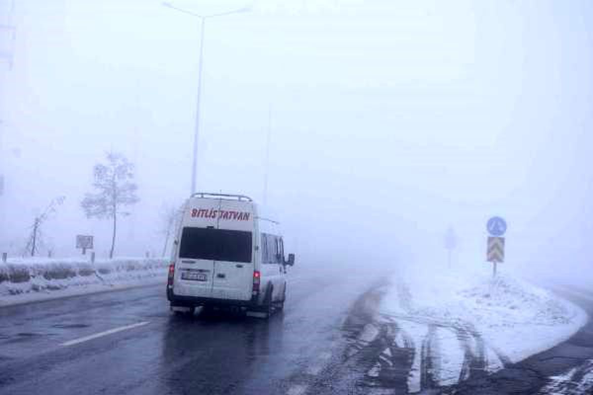 Bitlis\'te yoğun sis ve soğuk hava