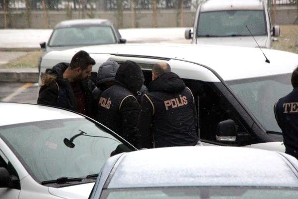 Bolu\'da DEAŞ şüphelisi 3 kişi adliyede