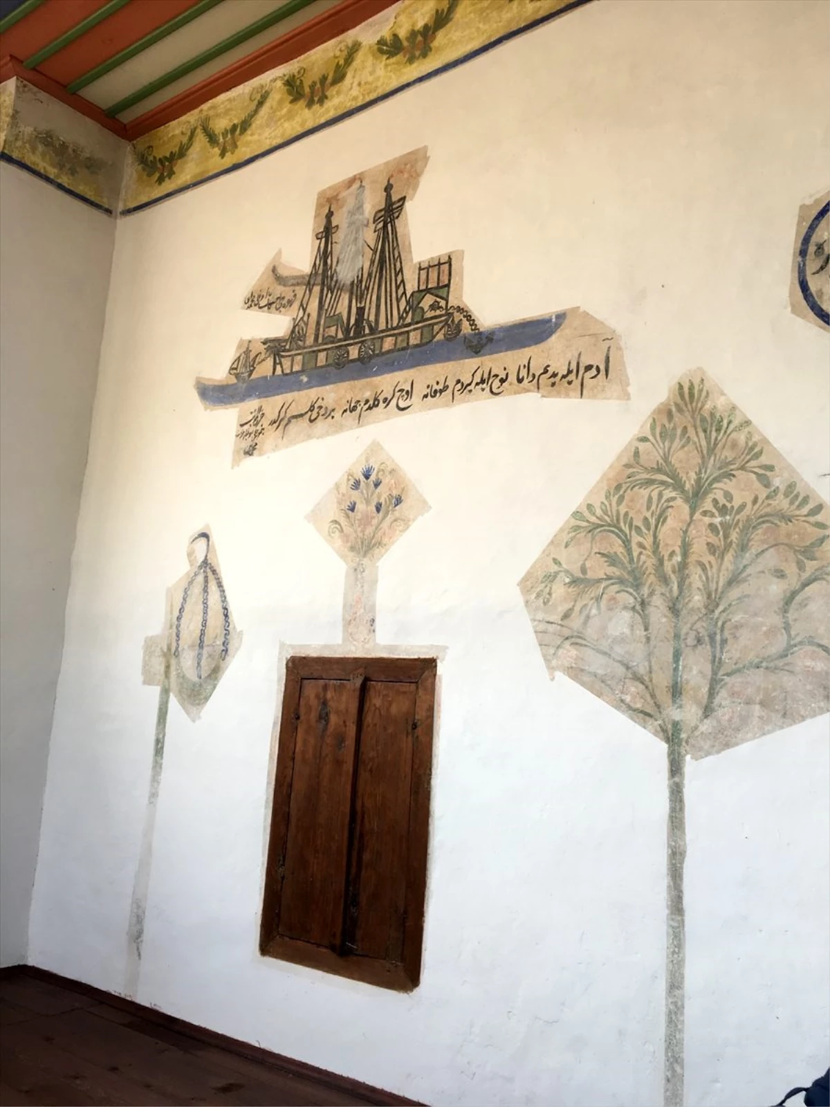 Demirci\'deki 7 asırlık caminin restorasyonunda sona gelindi
