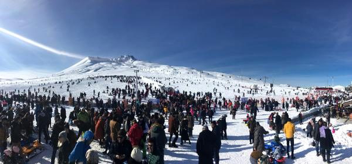 Erciyes, hafta sonu 70 bin tatilci ağırladı