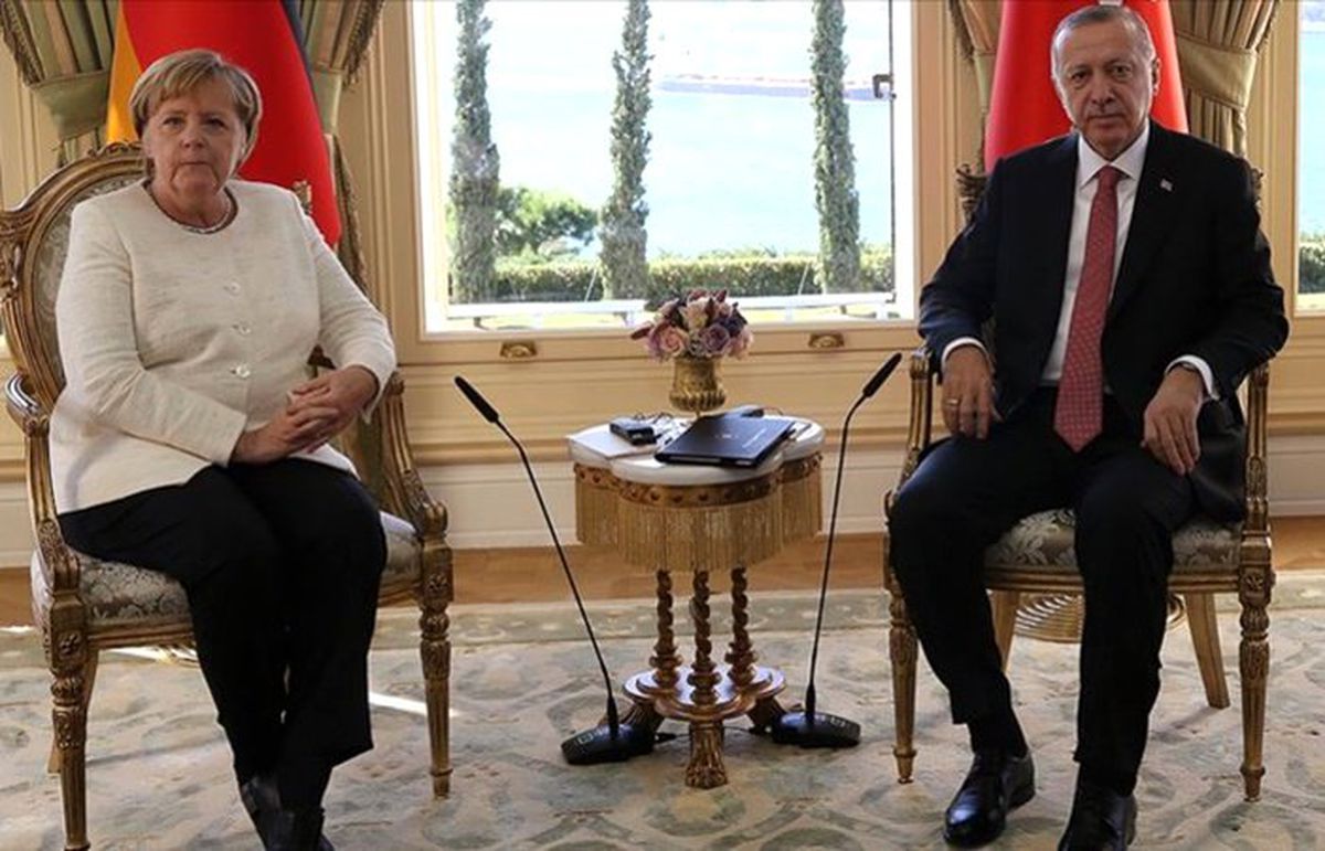 Erdoğan ile Merkel Libya ve Suriye\'yi görüştü