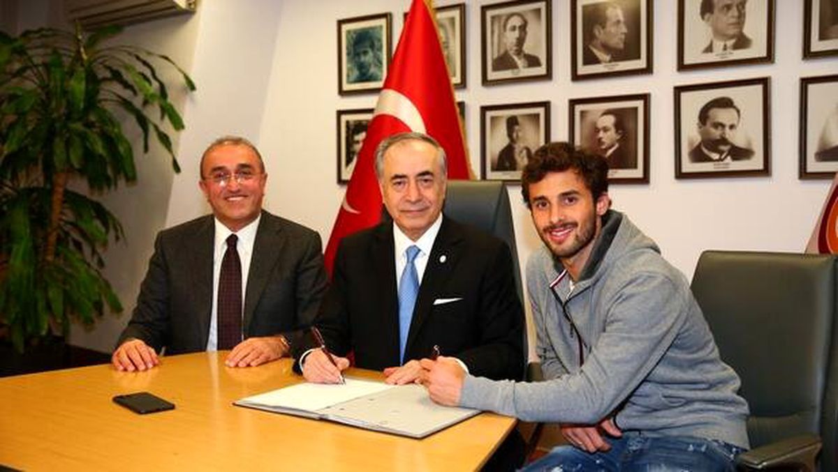 Galatasaray Başkanı Mustafa Cengiz\'den transfer açıklaması