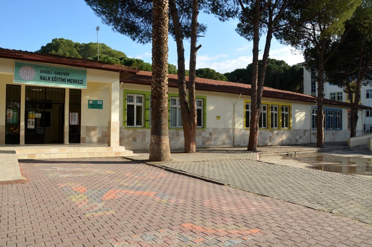 Halk Eğitim Merkezi ilçe nüfusunun yüzde 24\'ünü kurs verdi
