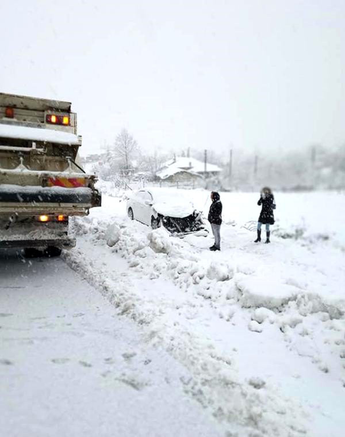 Isparta\'da 3 ilçede okullara kar tatili (3)