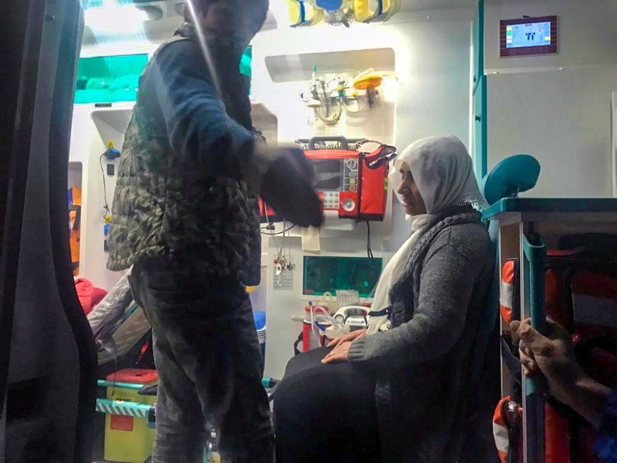 Kar yolları kapadı, fenalaşan kadına 10 saat sonra ulaşıldı