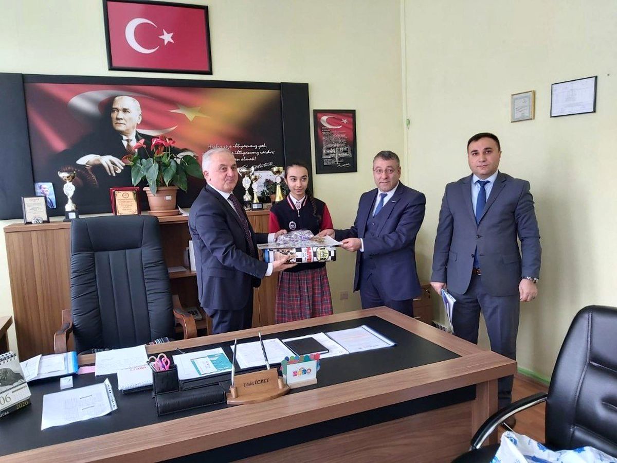 Kars\'ta \'Kooperatifçilik\' konulu resim yarışması