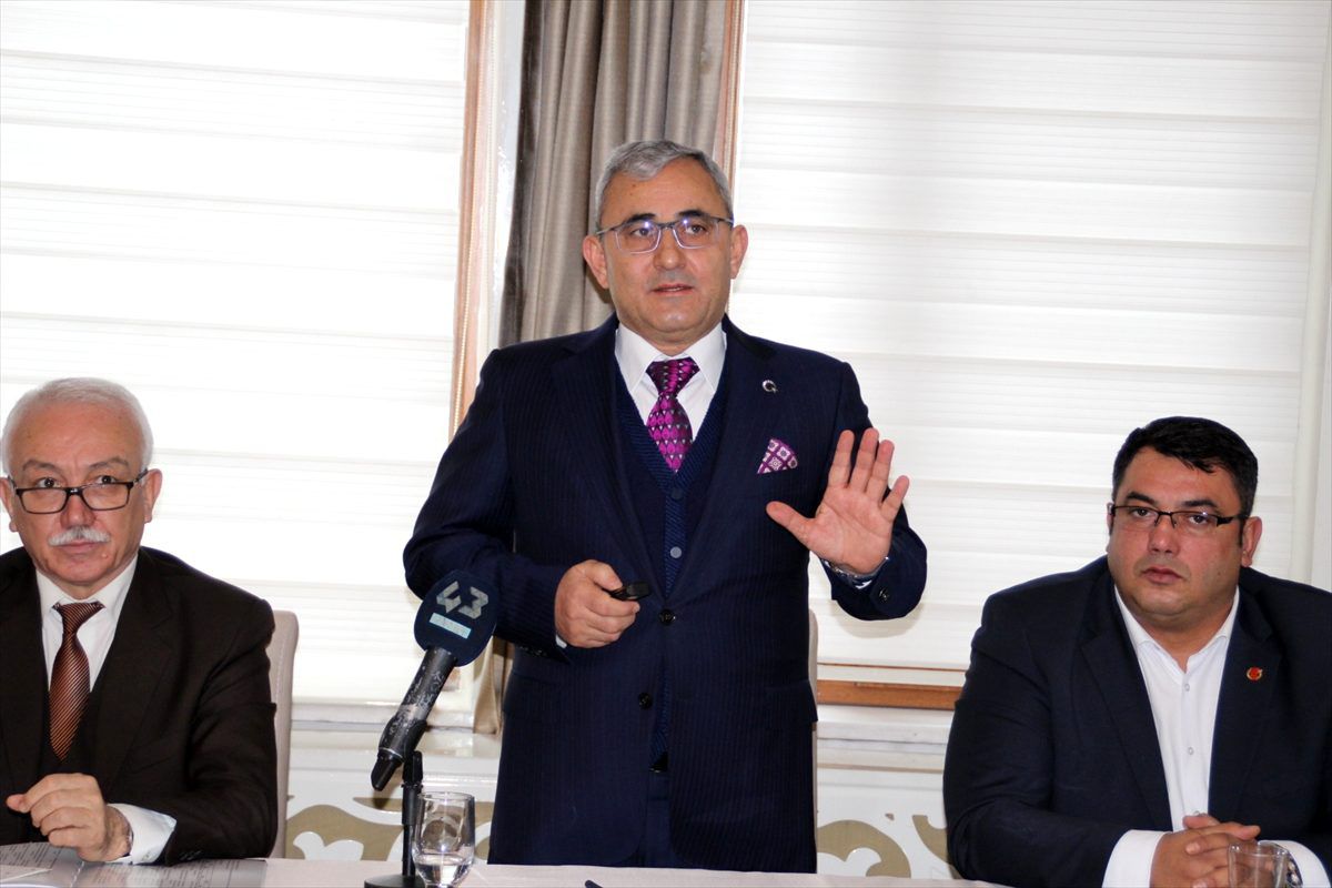 Kütahya Belediye Başkanı Alim Işık\'tan "haksız eleştiri" tepkisi