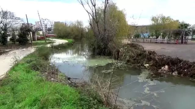 Mersin’de bazı evler su baskını endişesiyle tahliye ediliyor Son Dakika