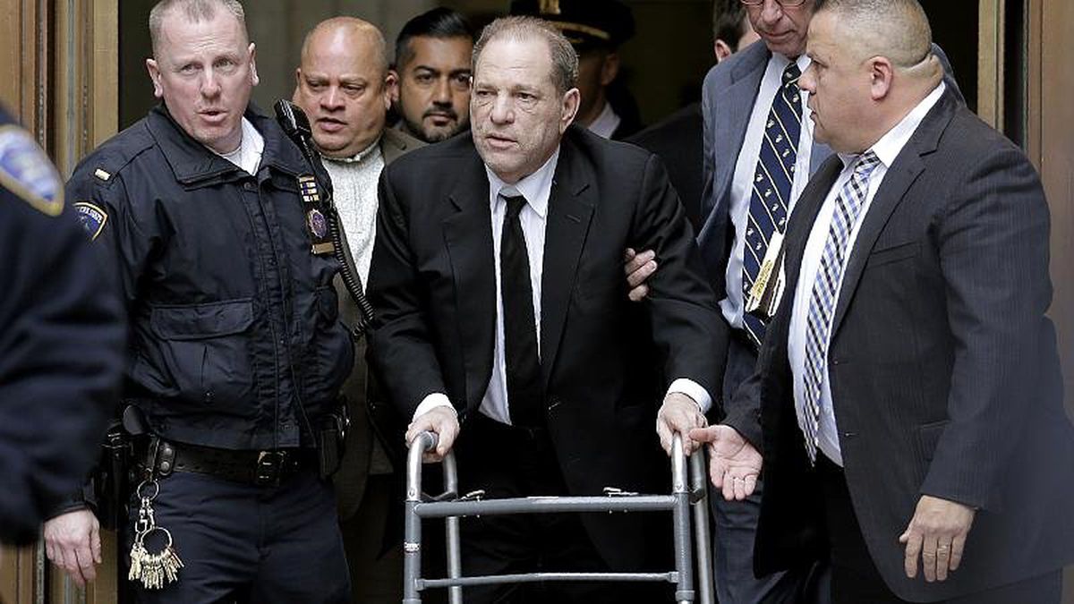 #MeToo hareketinin başlamasına neden olan Hollywood yapımcısı Harvey Weinstein hakim karşısına çıktı