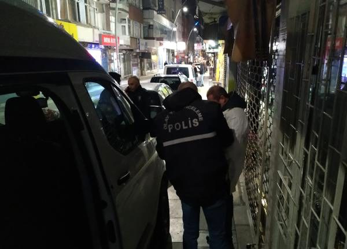 Yaşlı kadın yalnız yaşadığı evinde ölü bulundu