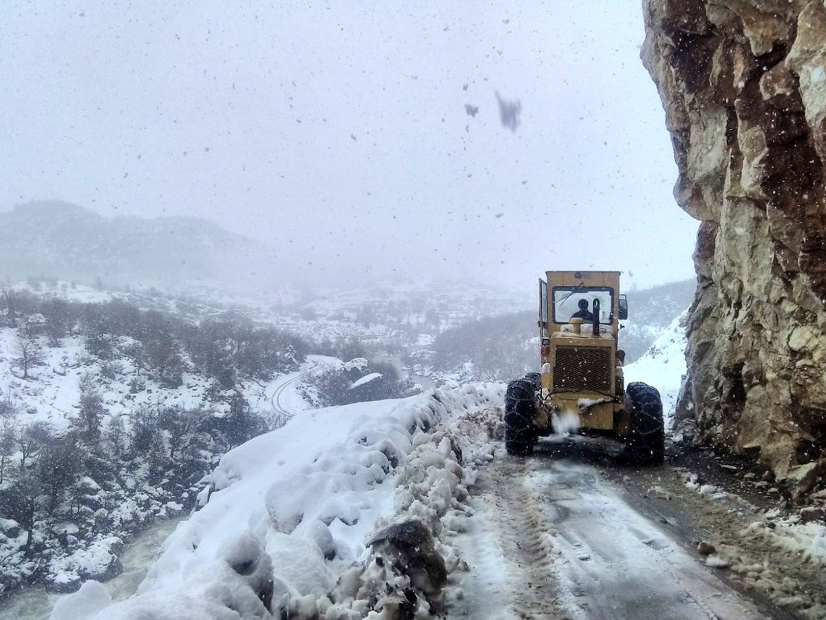 Alanya ve Demre\'de kapanan yollar açılıyor