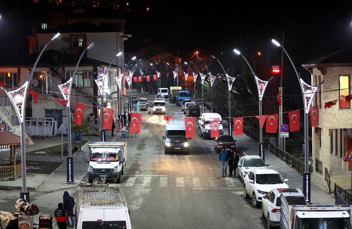 Bahçesaray ışıl ışıl