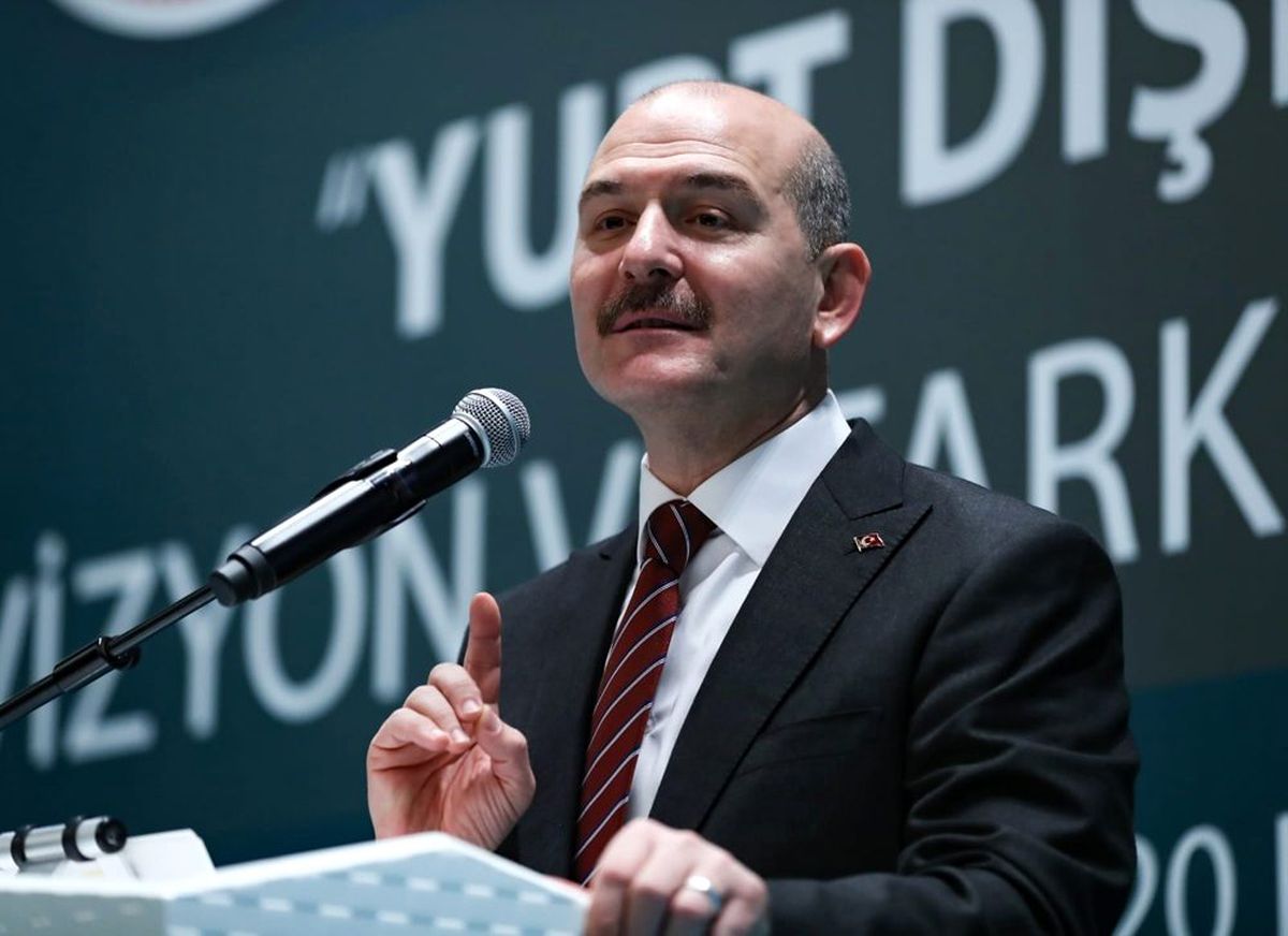 Bakanı Soylu: "İdlib\'den 300 bini aşkın insan son 1 ayda yerinden edildi"
