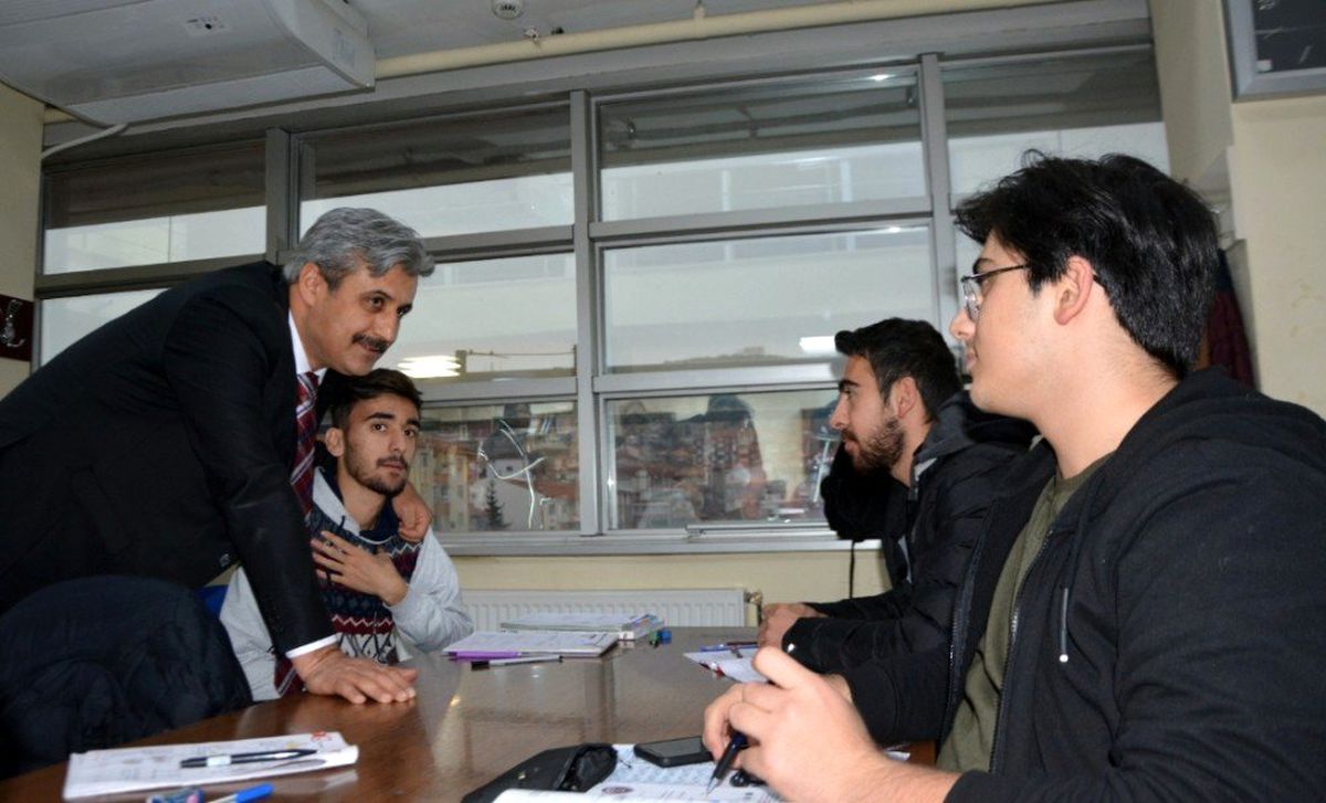 Başkan Köse\'den öğrencilere sürpriz