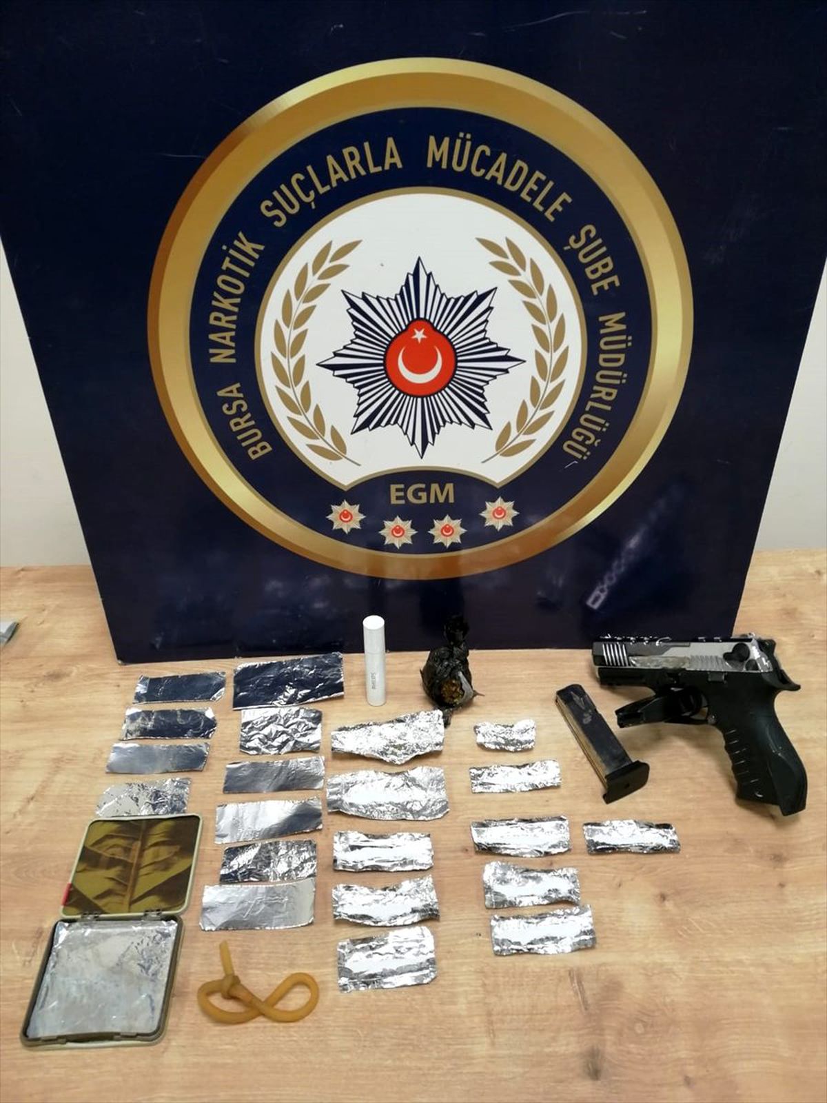 Bursa\'da uyuşturucu operasyonunda gözaltına alınan 6 şüpheliden biri tutuklandı