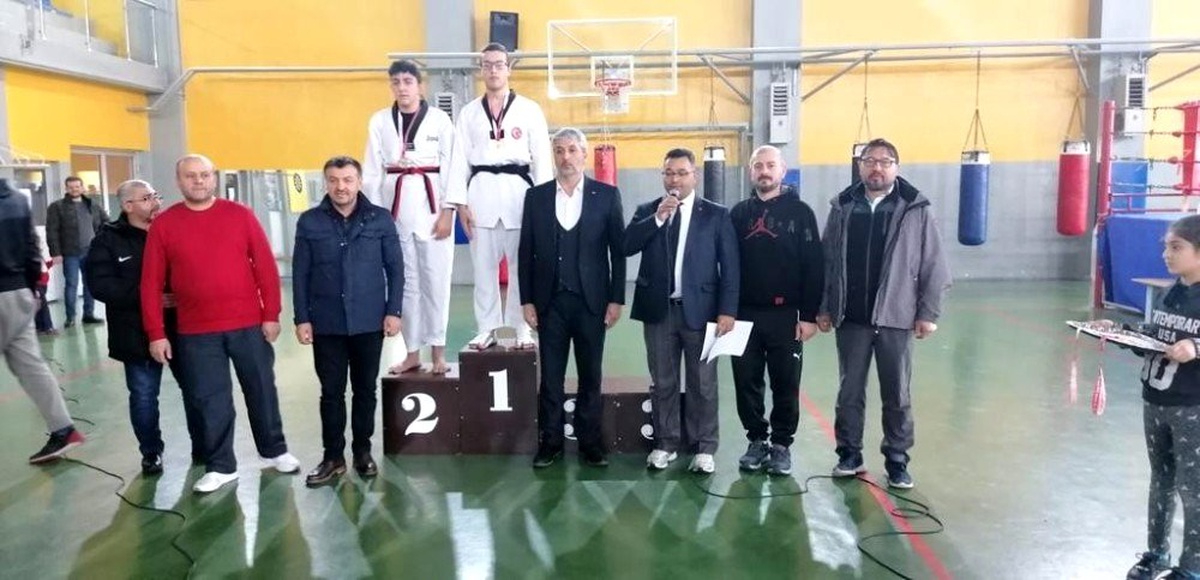 Büyükler ve Gençler Taekwondo İl Birinciliği Tamamlandı