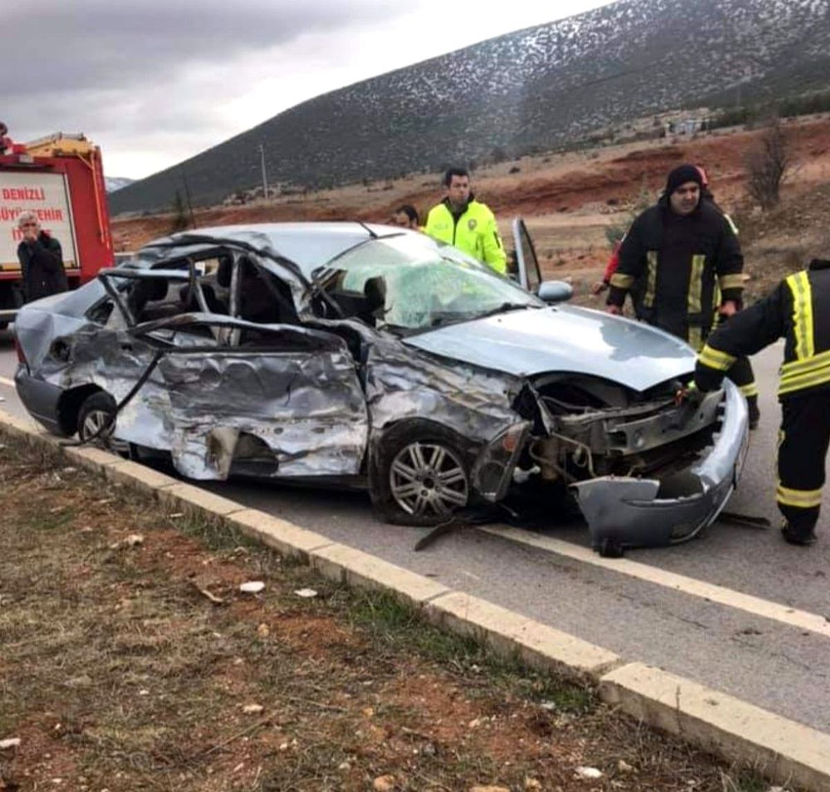 Denizli\'de trafik kazası: 1 ölü, 3 yaralı